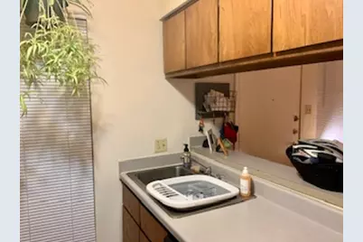 105 E 31 Street #101, Austin, TX 78705 - Photo 5