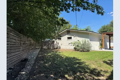 2007 Hardy Circle, Austin, TX 78757 - Photo 17