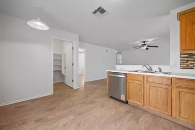 16117 Hamilton Point Circle, Manor, TX 78653 - Photo 7