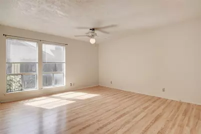 105 E 38th Street #101, Austin, TX 78705 - Photo 3