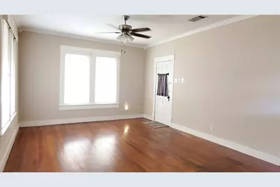 1117 W 4th Street, Taylor, TX 76574 - Photo 7