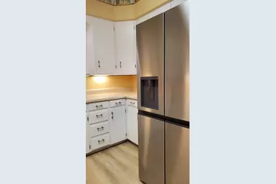 1117 W 4th Street, Taylor, TX 76574 - Photo 13