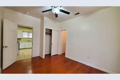 1117 W 4th Street, Taylor, TX 76574 - Photo 19