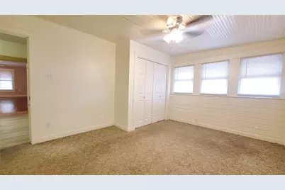 1117 W 4th Street, Taylor, TX 76574 - Photo 15