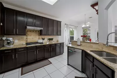 531 Raven Ridge, New Braunfels, TX 78130 - Photo 3