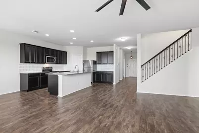 709 Hummingbird Lane, Leander, TX 78641 - Photo 7