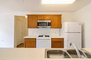 5509 Bentsen Ln, Austin, TX 78723 - Photo 5