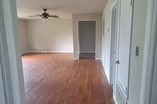 851 Aspen Ln, Cottonwood Shores, TX 78657 - Photo 13