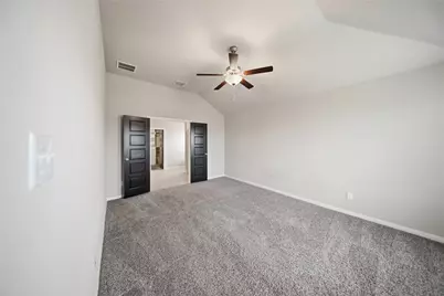 2969 Greenbriar, Seguin, TX 78155 - Photo 13