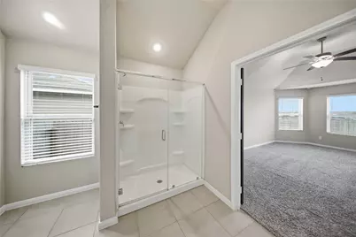 2969 Greenbriar, Seguin, TX 78155 - Photo 15