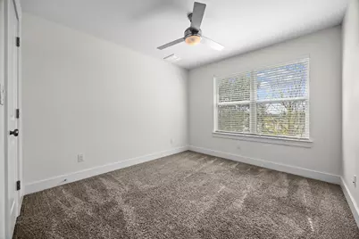 7312 E Ben White Boulevard #10, Austin, TX 78741 - Photo 29