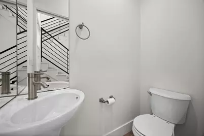 7312 E Ben White Boulevard #10, Austin, TX 78741 - Photo 9