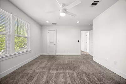 7312 E Ben White Boulevard #10, Austin, TX 78741 - Photo 19