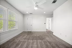 7312 E Ben White Blvd, Austin, TX 78741 - Photo 19