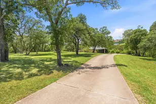 8204 Malish Ct, Austin, TX 78746 - Photo 29