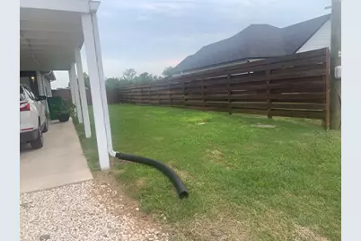 307 W Front Street Street SW, Thorndale, TX 76577 - Photo 5