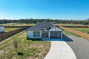 123 Los Robles Rd, Elgin, TX 78621 - Photo 1