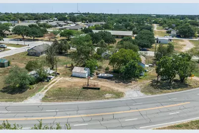 650 S Main Street, Giddings, TX 78942 - Photo 23