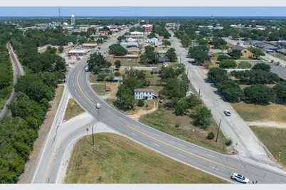 650 S Main Street, Giddings, TX 78942 - Photo 19