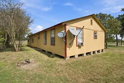 7033 Fm County Road 957, Schulenburg, TX 78956 - Photo 21