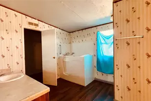 12106 Johnson Rd, Manor, TX 78653 - Photo 19