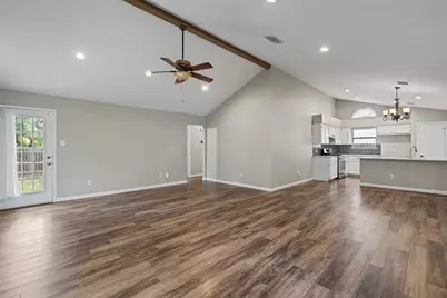 7022 Buccaneer Trail, Austin, TX 78729 - Photo 5