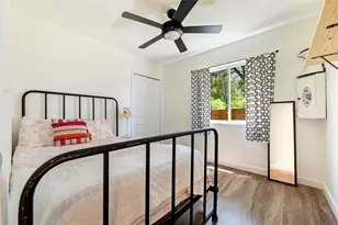 6107 Blarwood Dr, Austin, TX 78745 - Photo 19