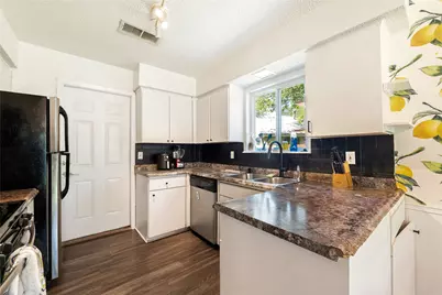 6107 Blarwood Drive, Austin, TX 78745 - Photo 9