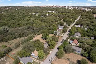 1104 Gravel St, San Marcos, TX 78666 - Photo 13