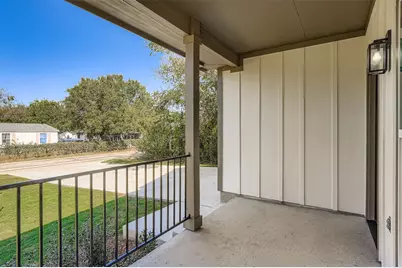 701 E 3rd Street, Elgin, TX 78621 - Photo 5