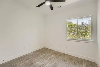 701 E 3rd Street, Elgin, TX 78621 - Photo 19