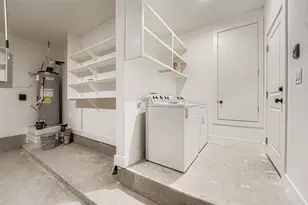 701 E 3rd St, Elgin, TX 78621 - Photo 23