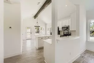 701 E 3rd St, Elgin, TX 78621 - Photo 13