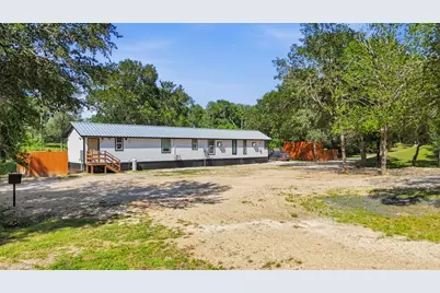 2540 Fm 20, Red Rock, TX 78662 - Photo 13