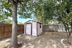 12312 Knoll Ridge Dr, Austin, TX 78758 - Photo 17