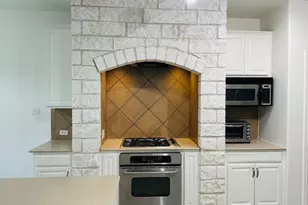 18501 Blue Pond Dr, Pflugerville, TX 78660 - Photo 9