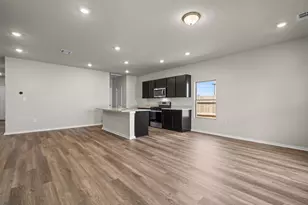 13717 Ryan Range Ln, Elgin, TX 78621 - Photo 15