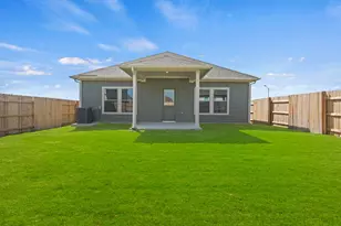 13717 Ryan Range Ln, Elgin, TX 78621 - Photo 23