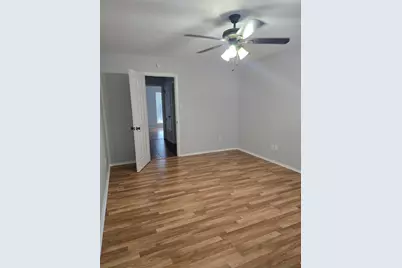 1106 Fauntleroy Trail #B, Austin, TX 78758 - Photo 11