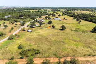 160 McVay Ln, Elgin, TX 78621 - Photo 15