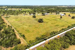 160 McVay Ln, Elgin, TX 78621 - Photo 3