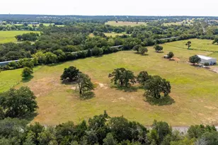 160 McVay Ln, Elgin, TX 78621 - Photo 9