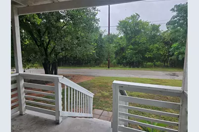 1104 N Hackberry Street, Lampasas, TX 76550 - Photo 3