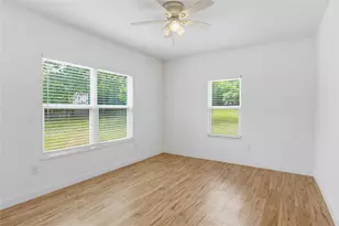 1104 N Hackberry St, Lampasas, TX 76550 - Photo 29
