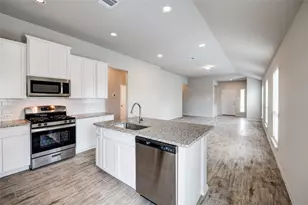 120 Lyndon Dr, San Marcos, TX 78666 - Photo 13