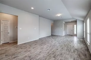 120 Lyndon Dr, San Marcos, TX 78666 - Photo 9