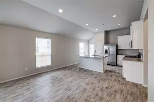 120 Lyndon Dr, San Marcos, TX 78666 - Photo 7