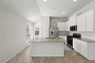 120 Lyndon Dr, San Marcos, TX 78666 - Photo 7