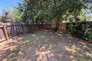 1555 Parkfield Cir, Round Rock, TX 78664 - Photo 15