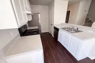 1555 Parkfield Cir, Round Rock, TX 78664 - Photo 13